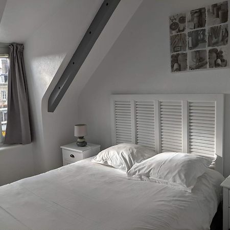 Contact Hotel - Hotel Le Lion D'Or Ламбал Екстериор снимка