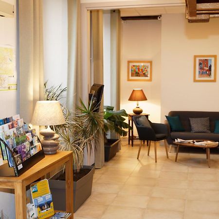 Contact Hotel - Hotel Le Lion D'Or Ламбал Екстериор снимка