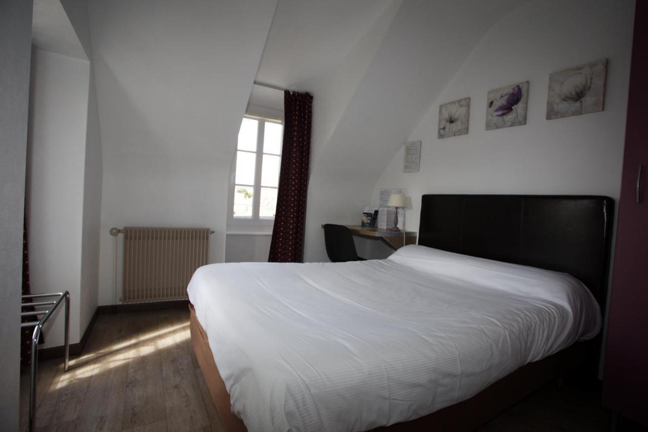 Contact Hotel - Hotel Le Lion D'Or Ламбал Екстериор снимка