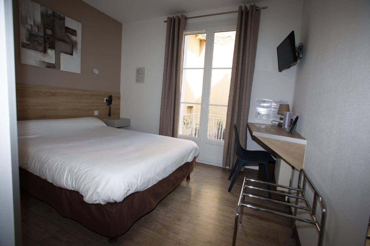 Contact Hotel - Hotel Le Lion D'Or Ламбал Екстериор снимка