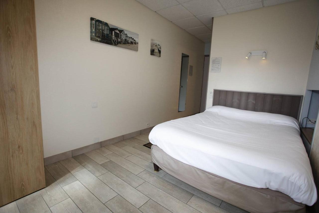 Contact Hotel - Hotel Le Lion D'Or Ламбал Екстериор снимка
