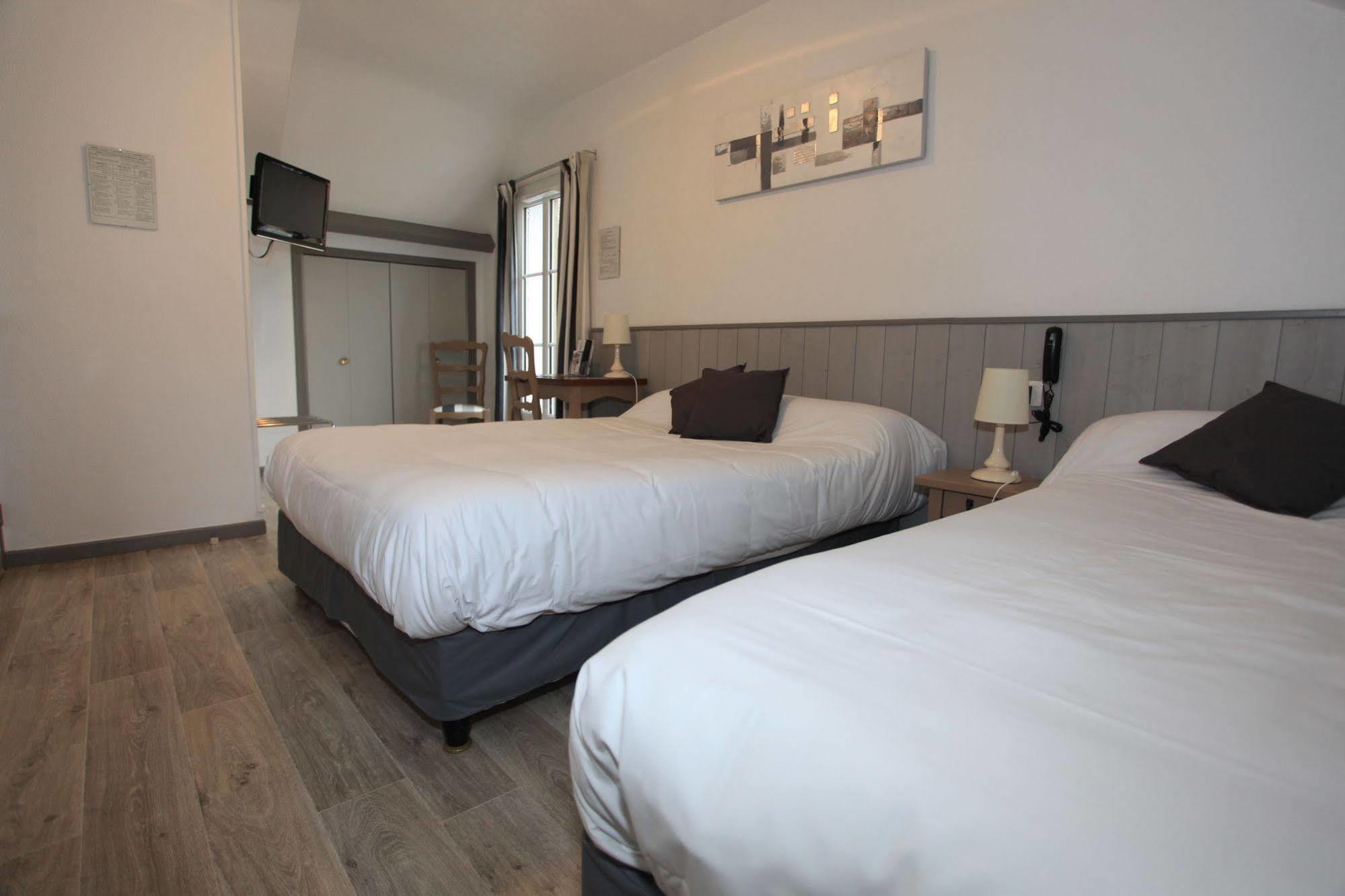 Contact Hotel - Hotel Le Lion D'Or Ламбал Екстериор снимка
